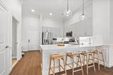 320 Middlesex Ave - Photo 4