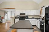 246 Essex - Photo 10