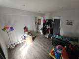 21 John - Photo 5