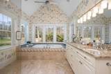 220 Dunrobin Rd - Photo 18