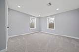 13 Broadway - Photo 22