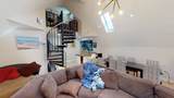 15 Lanark Rd - Photo 2