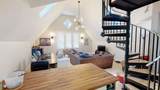 15 Lanark Rd - Photo 3