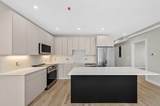 40 Waverly - Photo 4