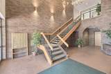 435 Newbury Street - Photo 3