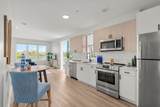 10 Somerset - Photo 2