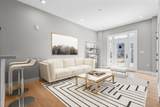 60 Cross St E - Photo 1