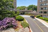 250 Hammond Pond Pkwy - Photo 30