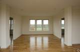 87 New - Photo 10