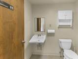 28 Bay Ave East - Photo 10