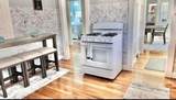 135 Mills St - Photo 2