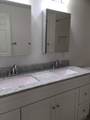 12 Locust - Photo 12