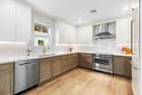 8 Holly Ave - Photo 3