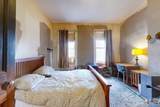 1666 Washington St - Photo 32