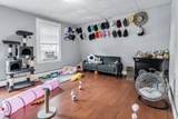 1366 Bridge St - Photo 14