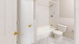 21 Staples Ave - Photo 5