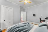 202 Rochambeau Ave - Photo 20