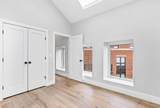 300 Somerville - Photo 10