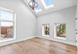 300 Somerville - Photo 11