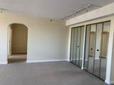 1731 Beacon - Photo 20