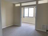 1731 Beacon - Photo 24