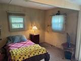 4 Center - Photo 10