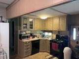 4 Center - Photo 8