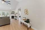 18 Nicols Way - Photo 3