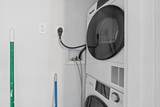 401 E 7th Street - Photo 17