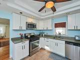 33 Villa - Photo 14