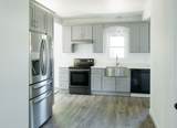 32 Howard St - Photo 2