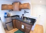302 Newbury - Photo 2