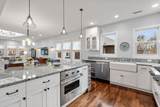95 Beals St - Photo 2