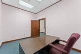 680 Warren Av - Photo 12