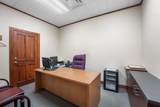 680 Warren Av - Photo 37
