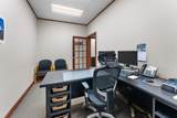 680 Warren Av - Photo 40