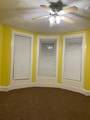 67 Waverly St - Photo 2