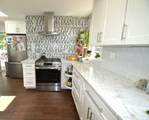 8 Howe St - Photo 4