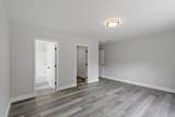 572 Pleasant St - Photo 24