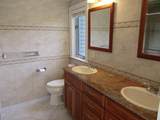 697 Hammond - Photo 12
