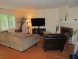697 Hammond - Photo 2