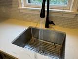 33 Drake Rd - Photo 4