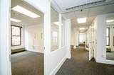 2 Park Plaza - Photo 12