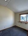 232 Chandler St - Photo 4