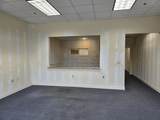 381 College Street - Photo 2