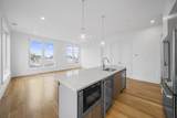 218-220 Old Colony Avenue - Photo 4