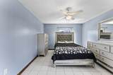 1 Hallmark Gardens - Photo 17