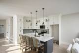 16 Metacomet Rd - Photo 4