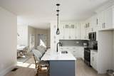 16 Metacomet Rd - Photo 5