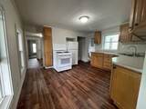 29 Goddard - Photo 3